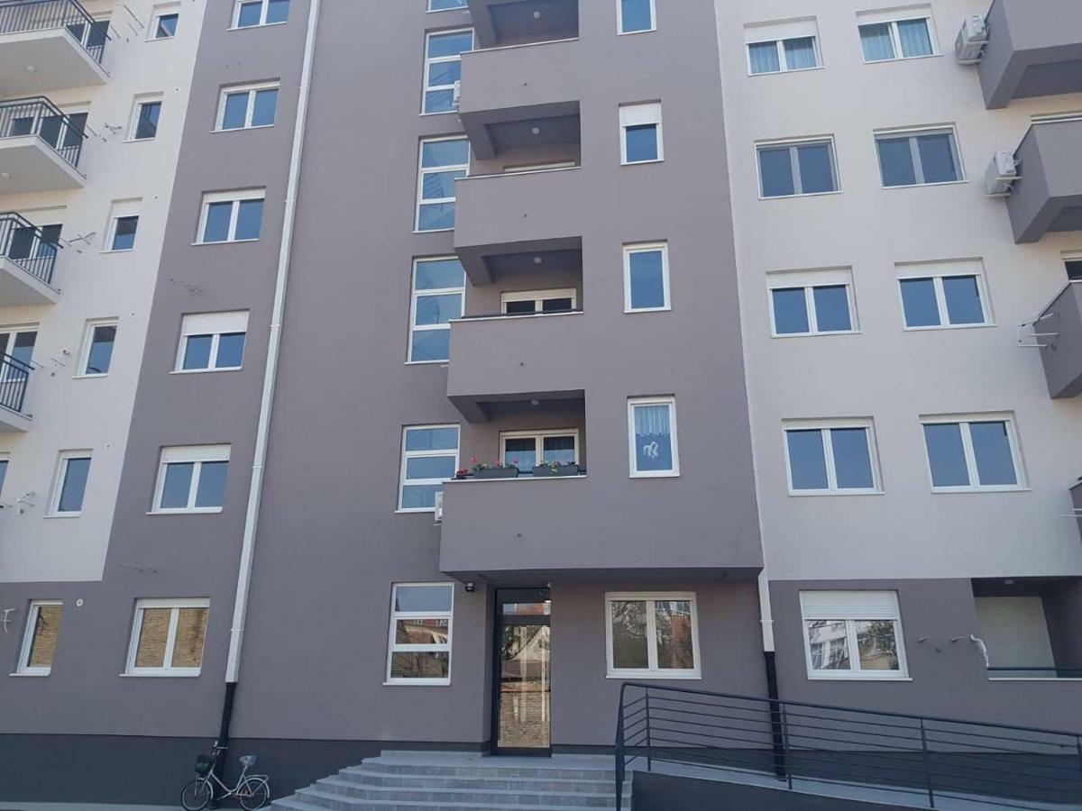 Lux Apartment Sanja 1 Subotica Zewnętrze zdjęcie